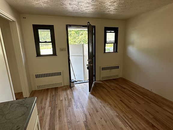 2nd image of 2223 N Water Street Ext #W06