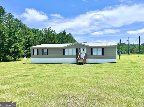 802 Alberta And Willie Robinson Rd, Claxton, GA 30417