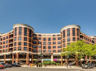 350 W Belden Ave APT 308, Chicago, IL 60614