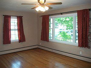 2nd image of 316 Grant St