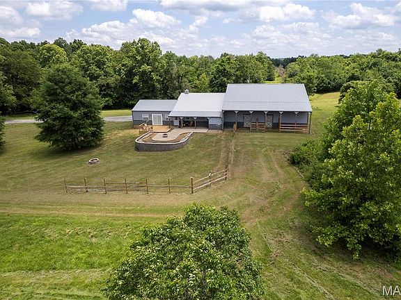 2nd image of 211 Henry Hicks Rd