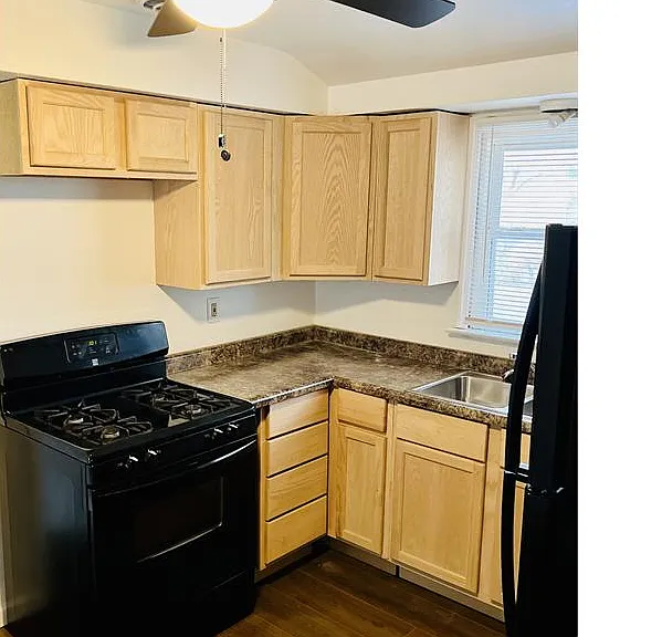9968 Northampton Dr — Photo 4