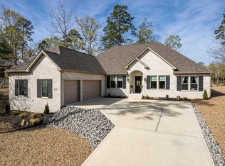 26 Magellan Dr, Hot Springs, AR 71909