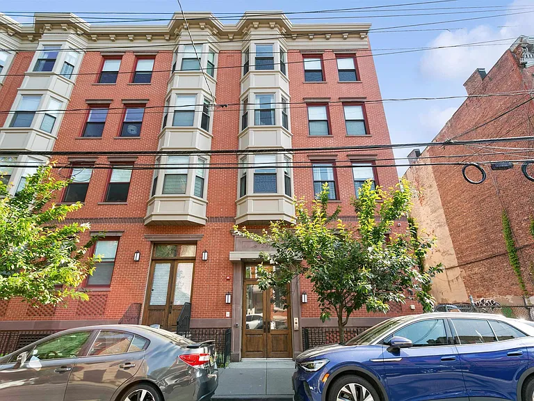 231 1st St #4G — Photo 29