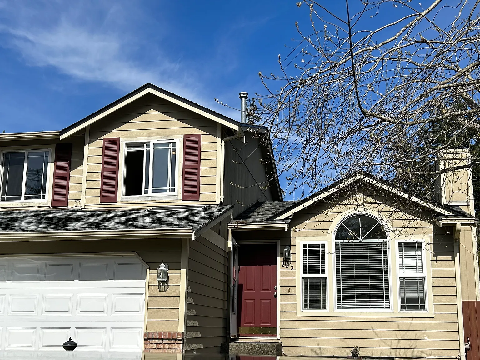 3 bed, 2.5 bath, 1667 sqft, $2,550 — Photo 2