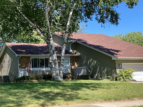 3rd image of 2055 Bradford Ln