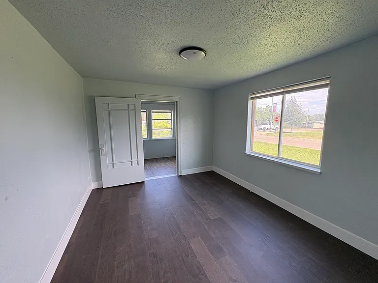 1567 Harvest Ave — Photo 4