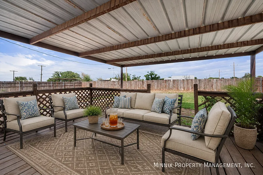 3 bedroom Ralls, TX | 1302 Ave E. — Photo 4
