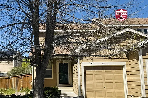 717 Mockingbird St Photo 1