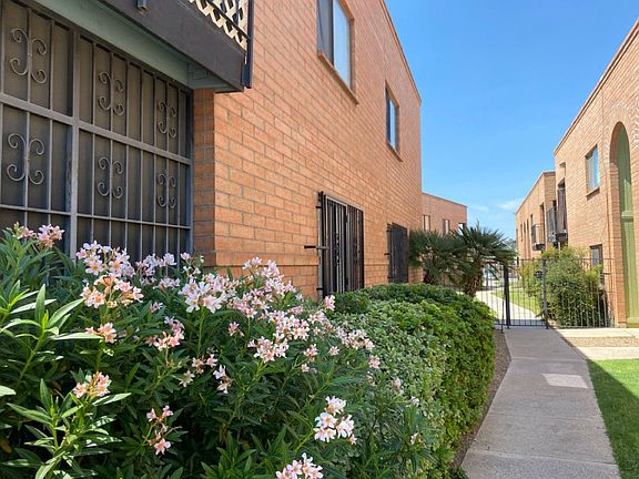 2nd image of 1526 S Columbus Blvd
