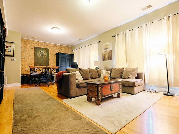 Living Room NE