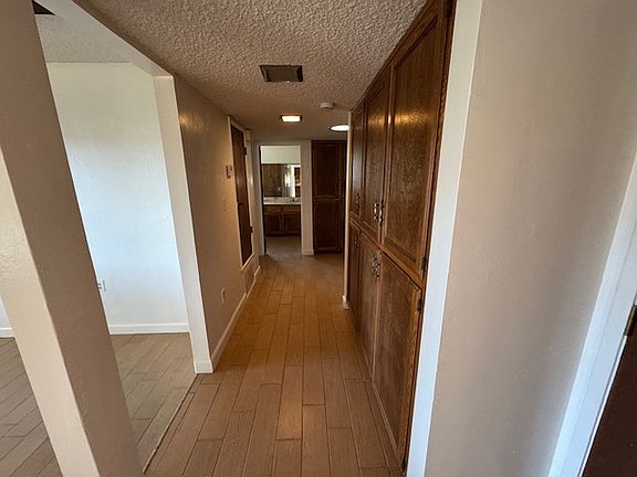 4th image of 526 Jacobsen Ct