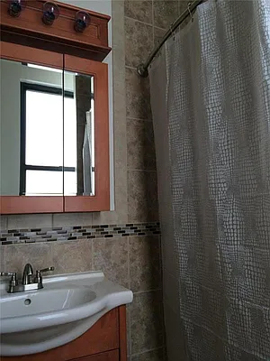 Rented by R New York | media 20