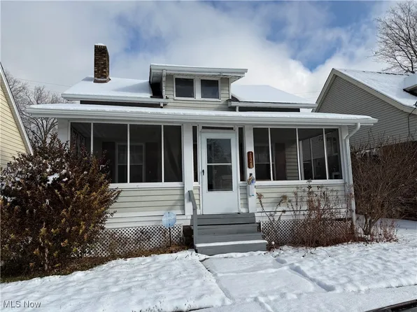 121 E 205th St, Euclid, OH 44123