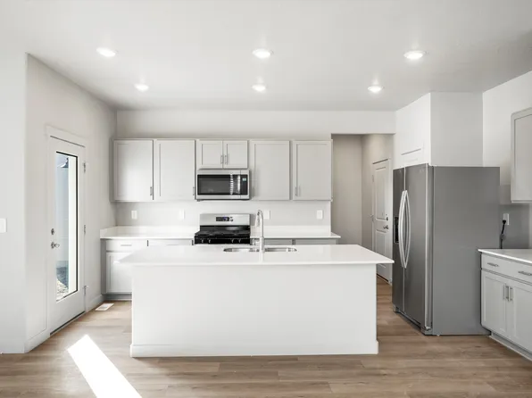 3424 N Browning St, Eagle Mountain, UT 84005