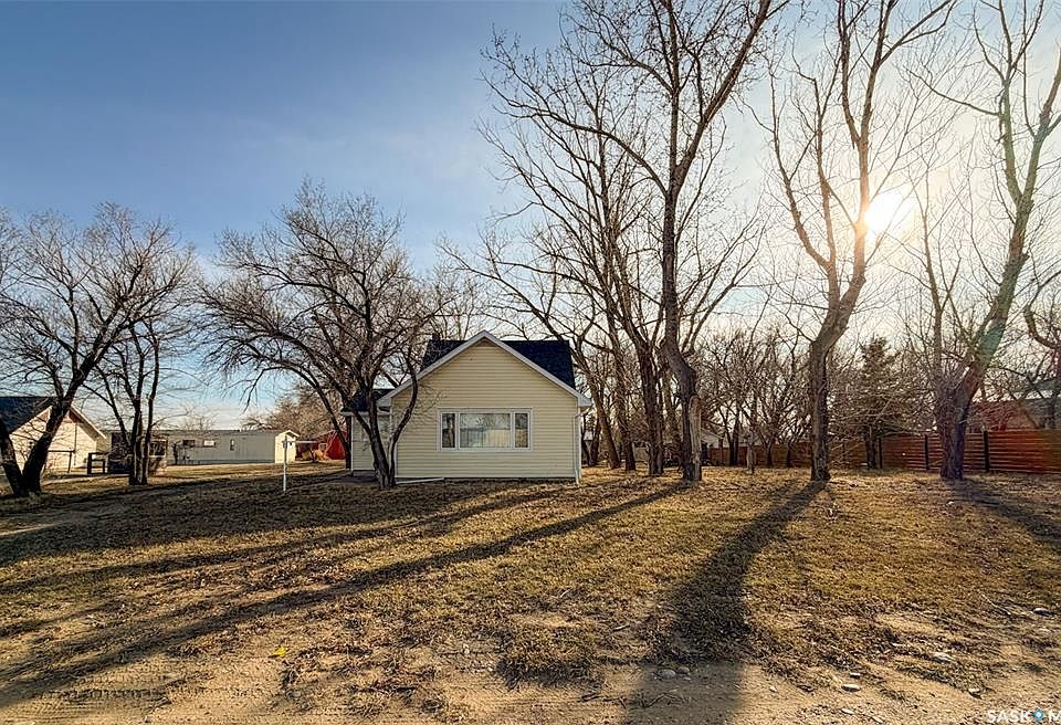 1st image of 508 4th STREET N