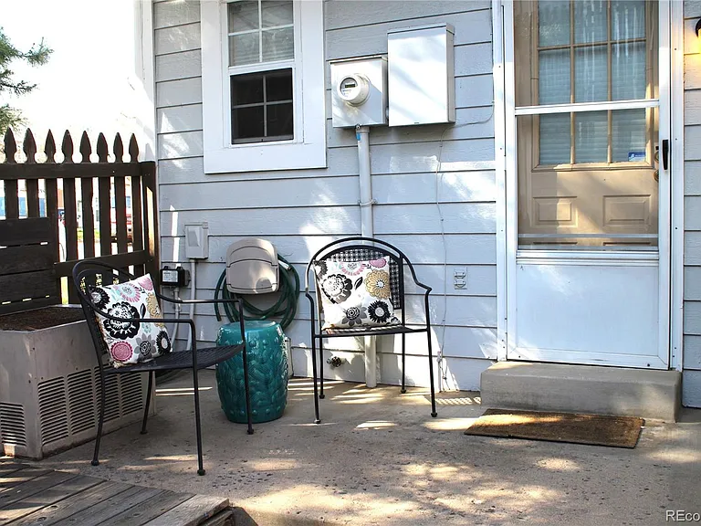 10515 W Dartmouth Ave — Photo 11