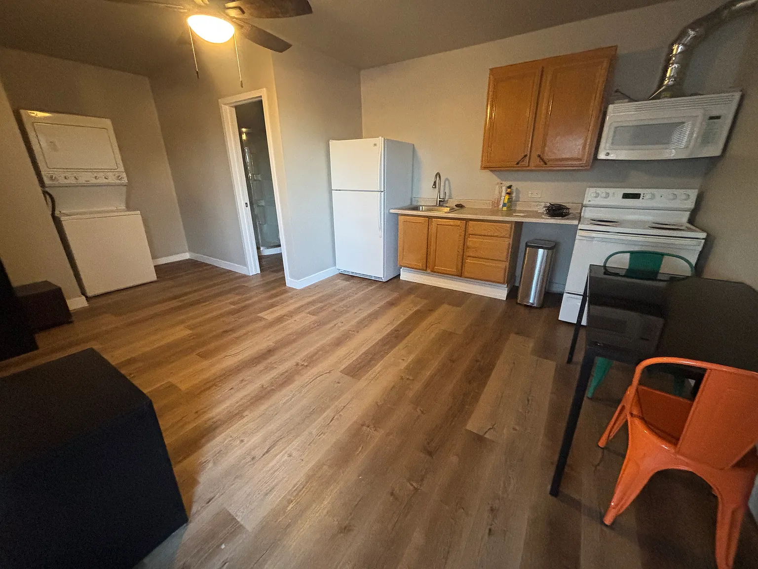 Studio, 400 sqft, $1,000 — Photo 1