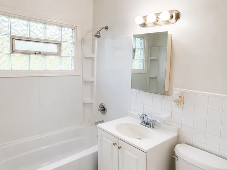 2818 Marshalltown Dr — Photo 3