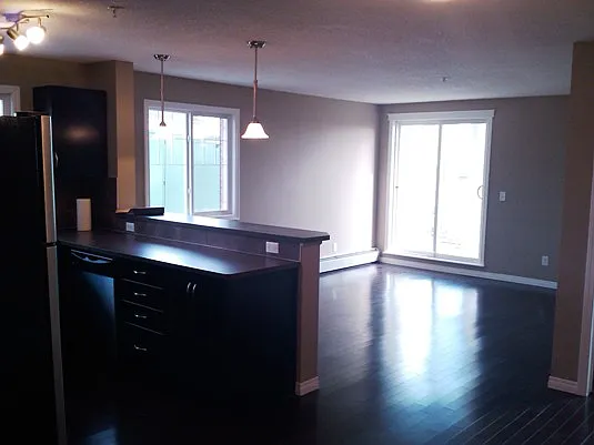 31 Country Village Mnr NE — Photo 4