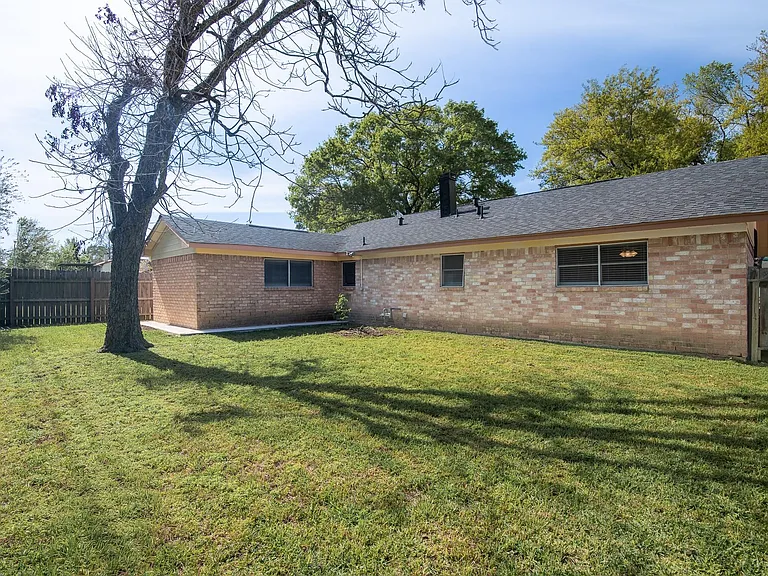 2510 Marble Falls Dr — Photo 21