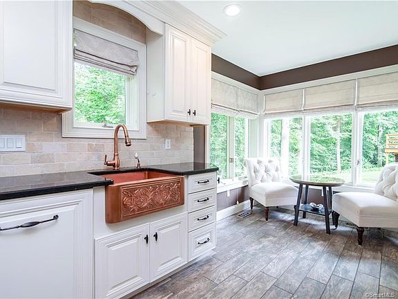 2nd image of 37 Cherry Blossom Ln #37