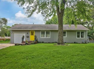 8201 Hardy St, Overland Park, KS 66204