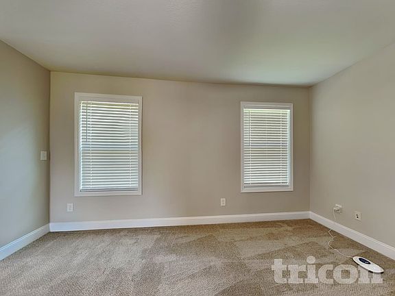 2nd image of 210 Livingston Ct