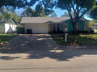 1621 Barron Ln, Fort Worth, TX 76112