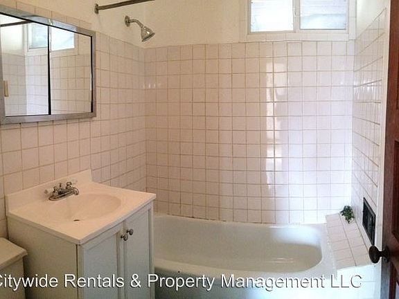 5th image of 3257 N Holton St