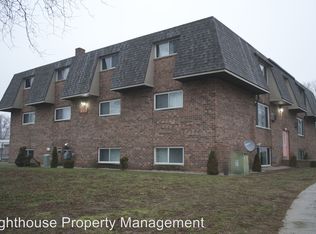 640 36th St SW APT 104, Wyoming, MI 49509