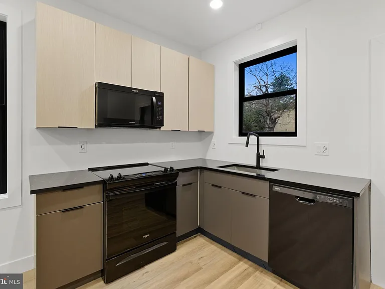 2713 W Montgomery Ave #A — Photo 6