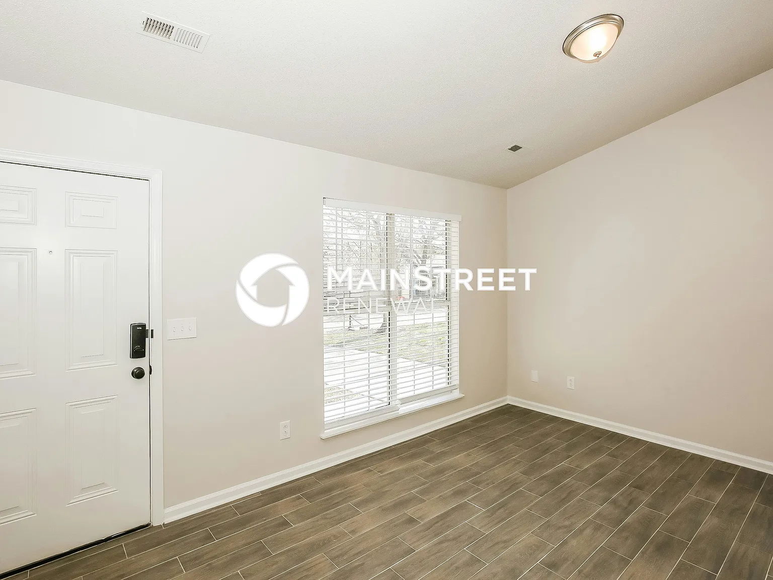 207 Lauren Dr — Photo 4