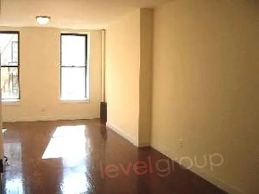 Sold by Level Group | media 3