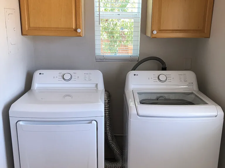 3022 E 1st St #1 — Photo 7