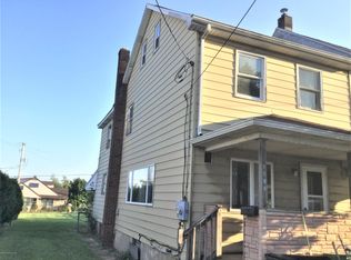 1104 Walnut St, Freeland, PA 18224