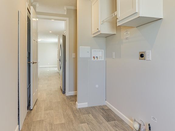 3rd image of 875 W Grand River Ave #72