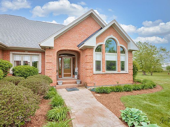 3rd image of 4712 Beck Ln