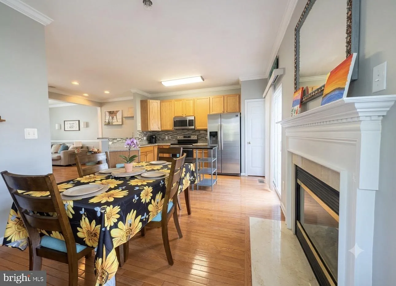 3 bed, 3.5 bath, 1793 sqft, $3,100 — Photo 4