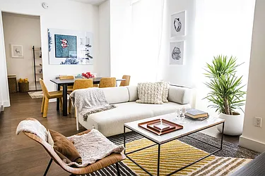 Sold by The Marketing Directors (Arias)