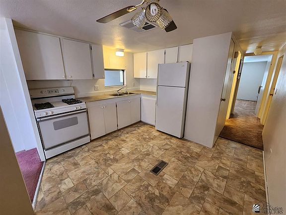 5th image of 13671 E Masterson Ave