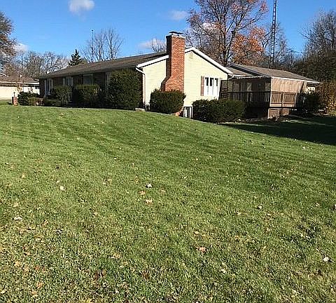 3rd image of 1365 Park Hill Dr