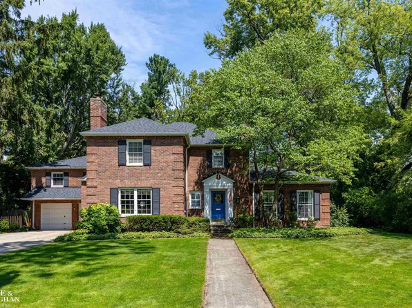 184 Vendome Rd, Grosse Pointe Farms, MI 48236