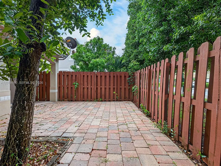 12441 SW 124th Ter — Photo 52