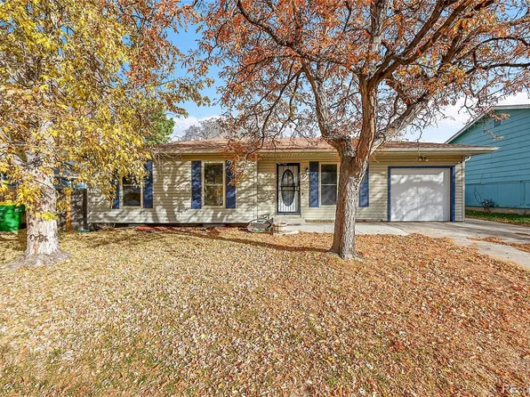 3352 S Holland Way, Lakewood, CO 80227