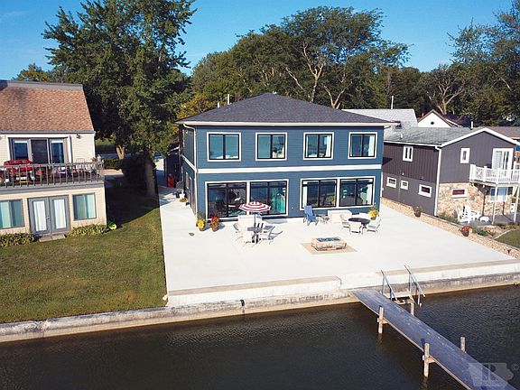2nd image of 5656-B South Shore Dr