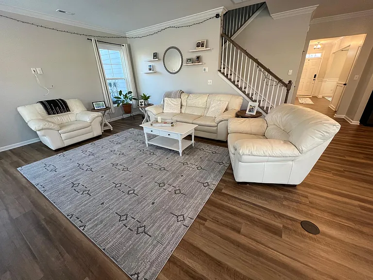 Fully furnished and ready to move in