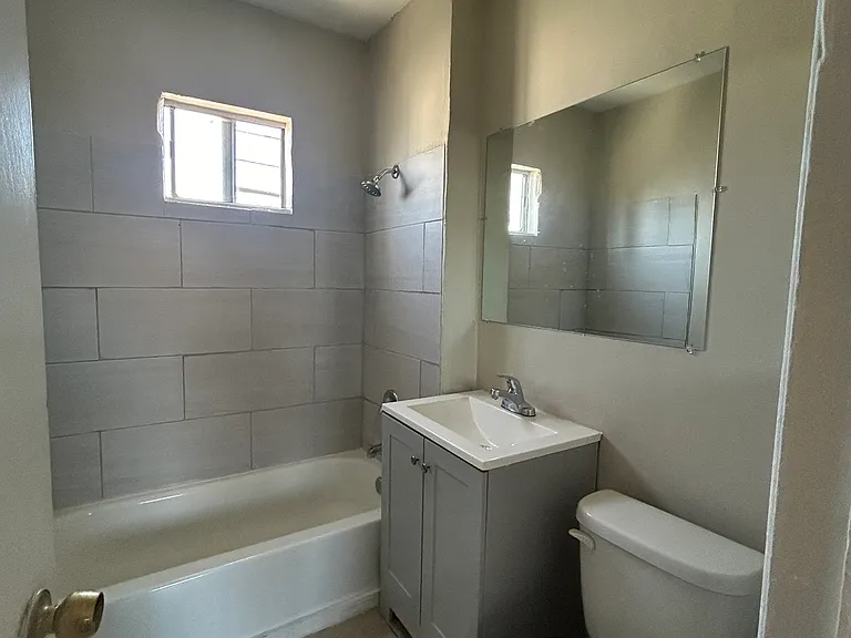 1104 Cherry Ave #1104 — Photo 4