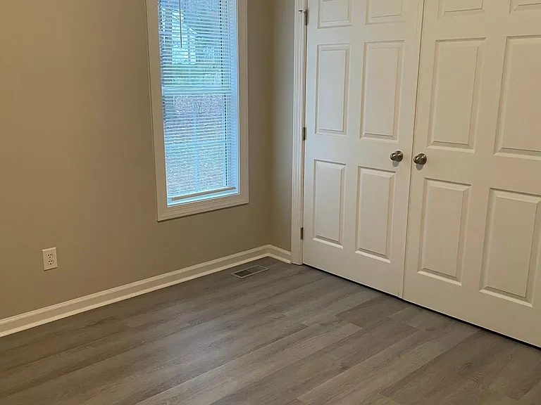 150 Cheyenne Dr — Photo 5