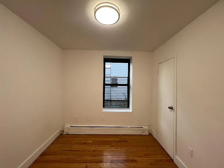 79 Bergen Ave #1E — Photo 6